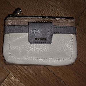 VINTAGE RELIC WALLET BI-FOLD COIN ZIPPER POCKET CUTE GOOD DEAL
